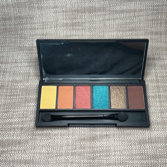 Be A Bombshell Eye Pallette New/Never Used - Picture 3 of 4